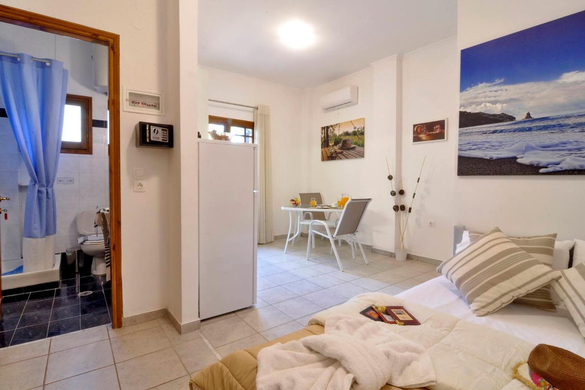 Kloudas Apartments Potamós Rom bilde